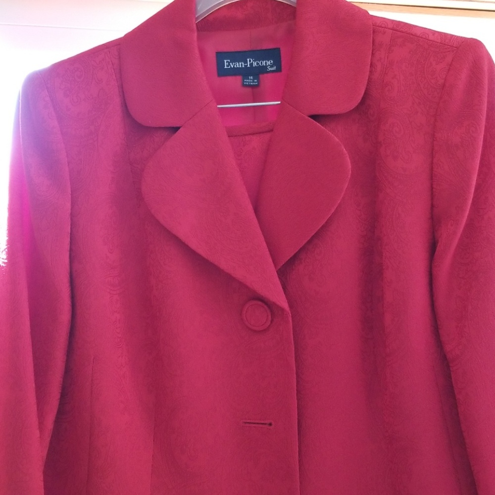 Suit